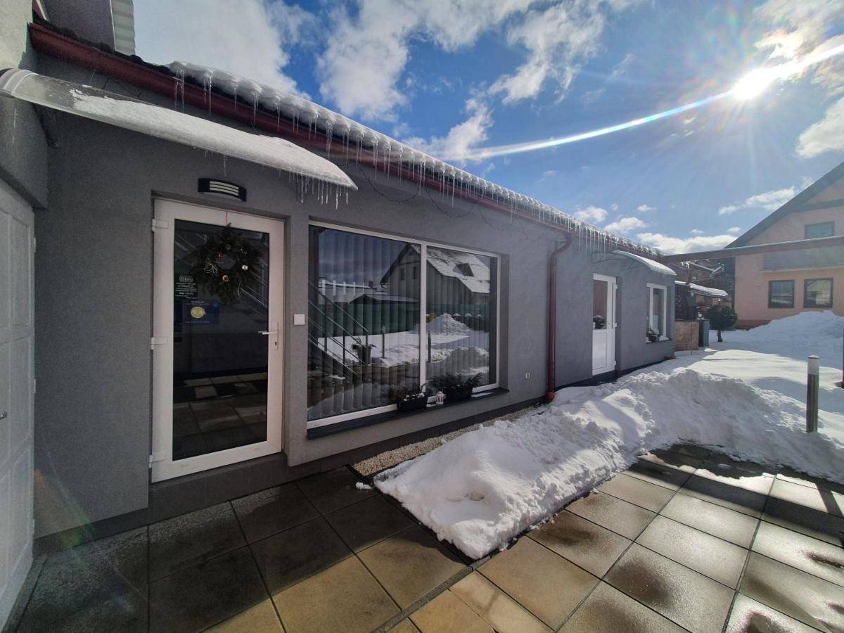 Apartmánový dom Stela Bešeňová Exteriér fotografie