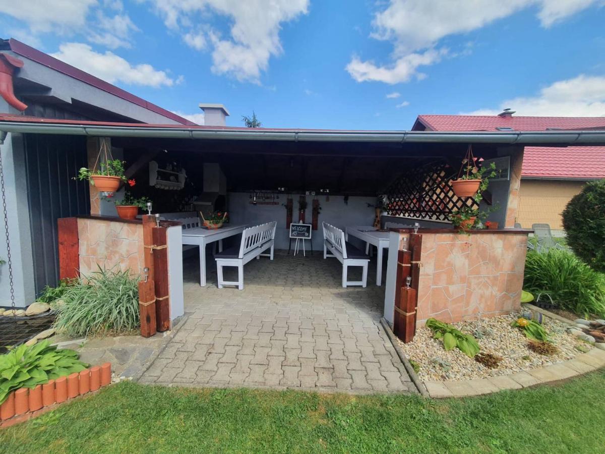 Apartmánový dom Stela Bešeňová Exteriér fotografie