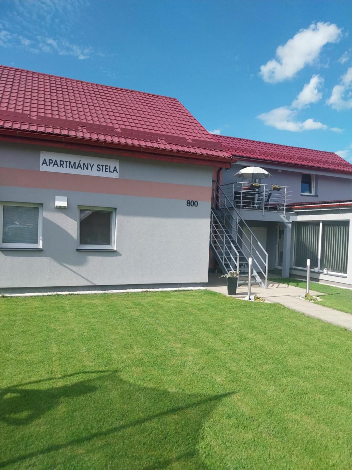 Apartmánový dom Stela Bešeňová Exteriér fotografie